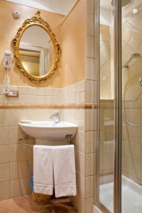 シエーナ Antica Residenza Cicogna Bed & Breakfast エクステリア 写真